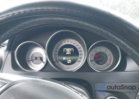 2014 Mercedes-Benz C 300 из США, поврежденный, VIN WDDGF8AB1EA954503